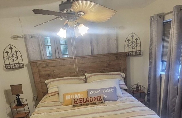 Cozy 2 bedroom nook near Texas Medical Center, U of H, & Downtown Houston