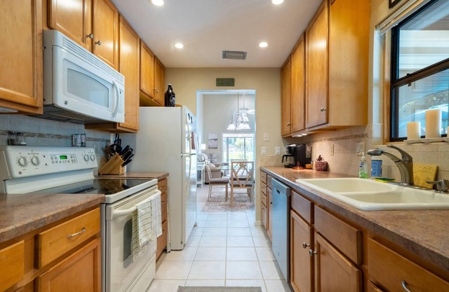 Cozy 2BR Condo with Pool Access in Citrus Hills