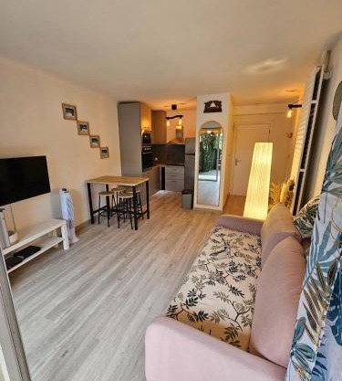 Cozy 2P studio avec jardin privé