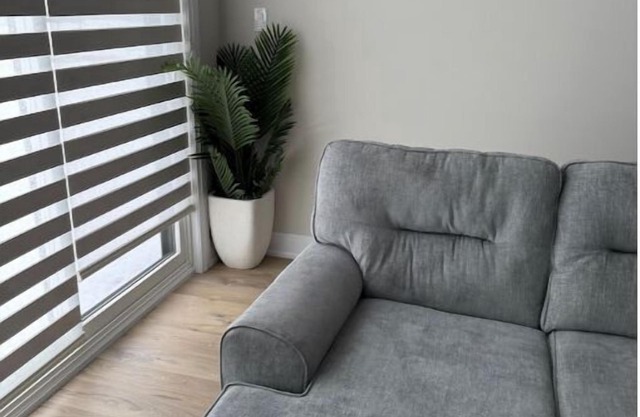 Cozy 3 Bedroom Townhome near Hyde Park Mall & Western University