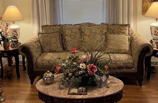 Cozy 4 bedroom house in the small town of Chatham!