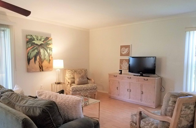 Cozy and Clean Villa in Gulf Gate Close to Siesta Key