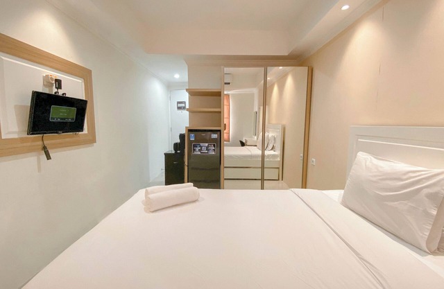 Cozy And Warm Studio Room At Paltrow City