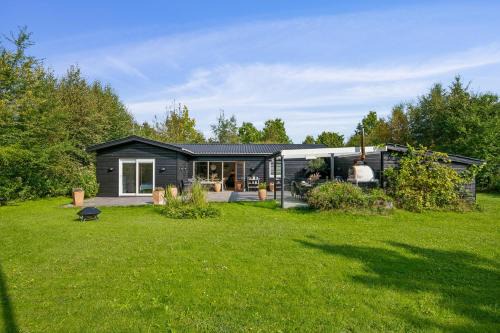 Cozy And Well-Maintained Holiday Home Close To Ebeltoft