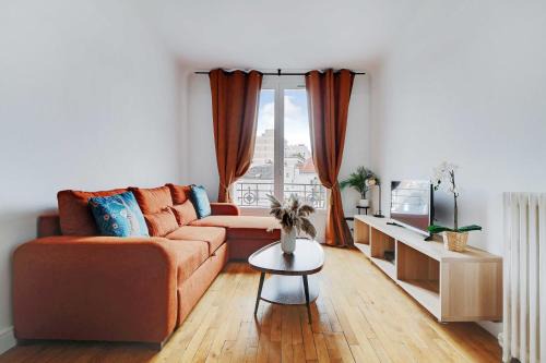 Cozy Apartment 2Bdr-4P - in the Heart of Suresnes