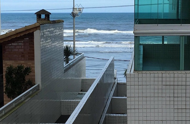 Cozy apartment in seafront building with Wi - Fi