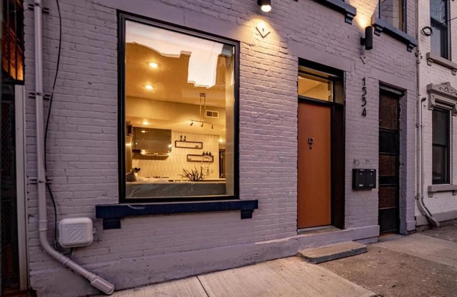 Cozy Apartment in Historic OTR