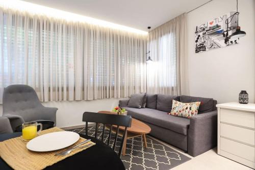 Cozy Apartment in the Heart of Tel Aviv with Shelter by Sea N' Rent