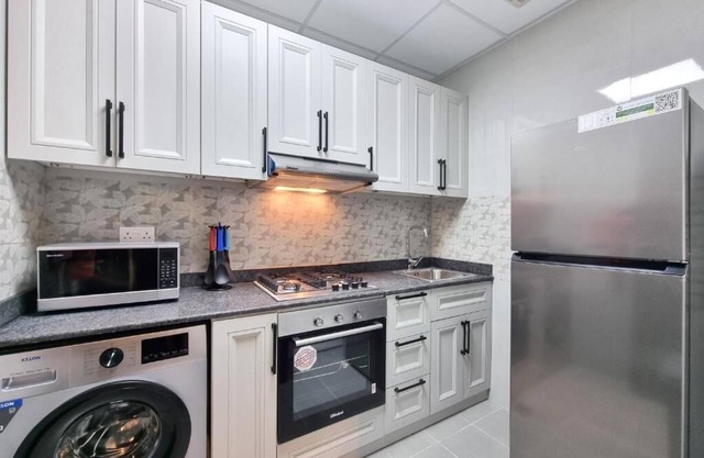 Cozy apartment in welcoming Salalah with WiFi, AC, fitness room