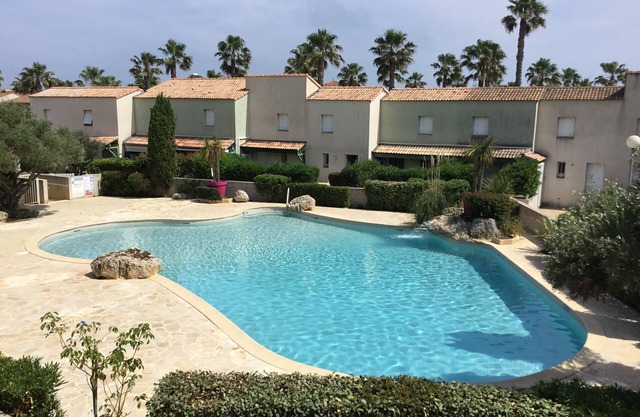 COZY APARTMENT, MODERN, BRIGHT, BEAUTIFUL SWIMMING POOL 4 PERS. FULLY RENOVATED