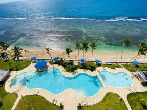 Cozy Beach Condo Great Views