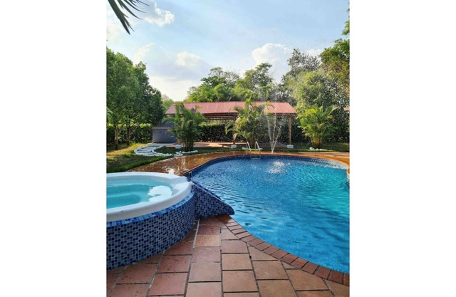 Cozy cabin with pool