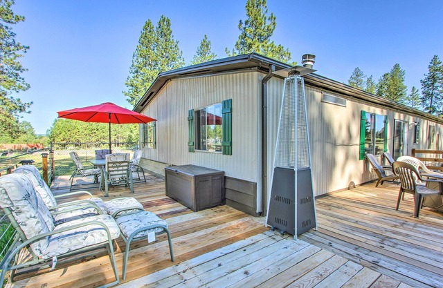 Cozy Chiloquin Retreat < 30 Mi to Crater Lake!