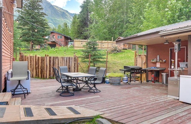 Cozy Cooper Landing Haven: Mtn View, Near River!