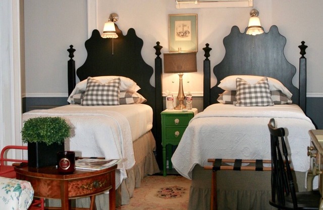 Cozy Cottage In Historical District-Monthly Rental Only
