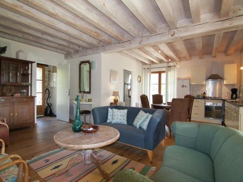 Cozy Cottage in Roussines, Dordogne, cleaning included