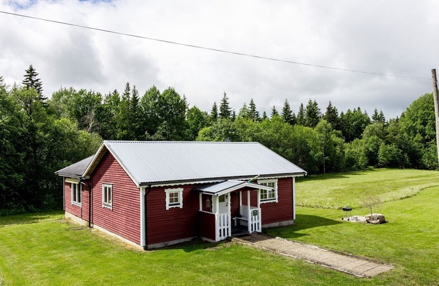 Cozy cottage in Småland close to the lake