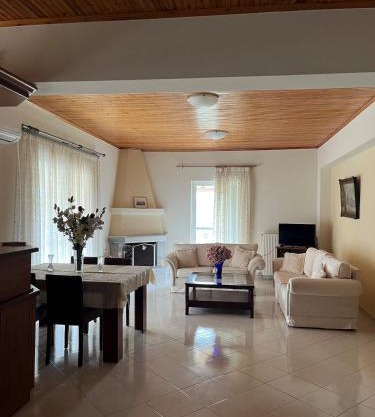 Cozy Countryside Home