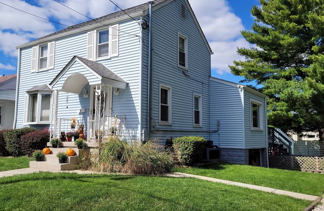 Cozy creekfront home. Mins to Hosptial, parks, Oglebay, Casino and waterfront!