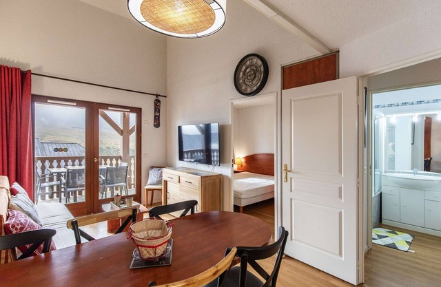 Cozy Duplex for 7 with Parking, Indoor Pool, and Fitness Room