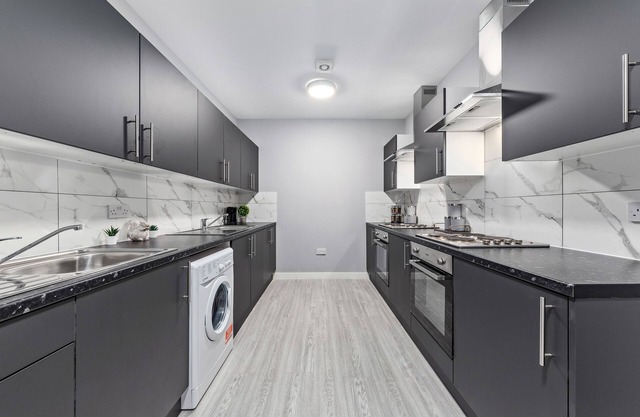 Cozy Ensuite Room In Feltham Hearthrow London Tw13