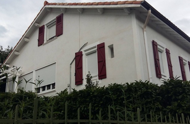 Cozy F2 Apartment with Terrace near Thermal Baths in Lamalou-les-Bains