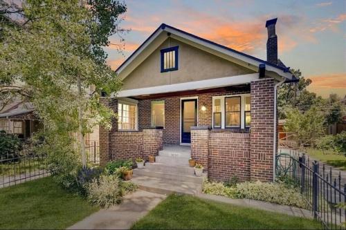 Cozy Fall Retreat in Denver Near Dining & Attractions