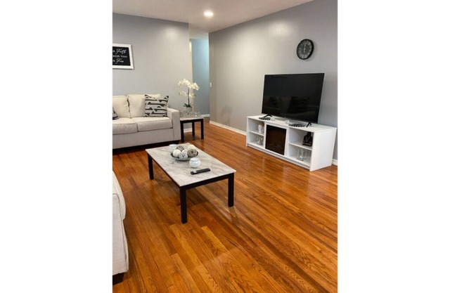 🌟Cozy Four Bedroom Home Away From Home