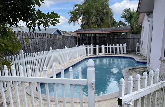 Cozy Guest House Florida Tamarac