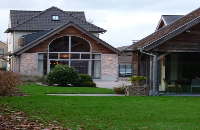 Cozy Holiday Home in Aalter near Lake