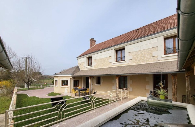 Cozy home with garden, terrace and parking between Loire Castles and ZooParc de Beauval