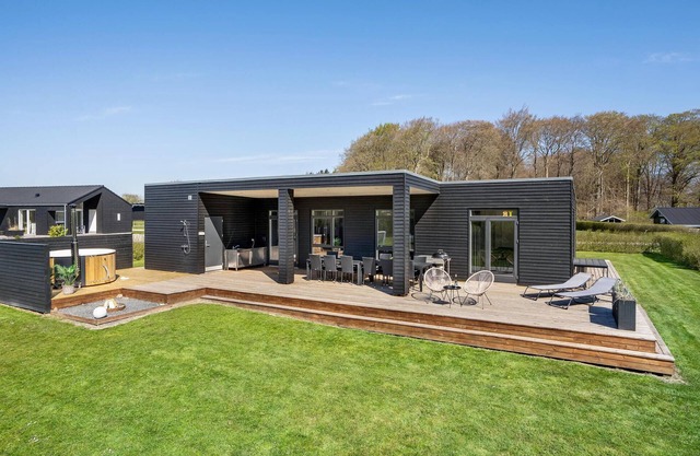 Cozy home in Haderslev with sauna