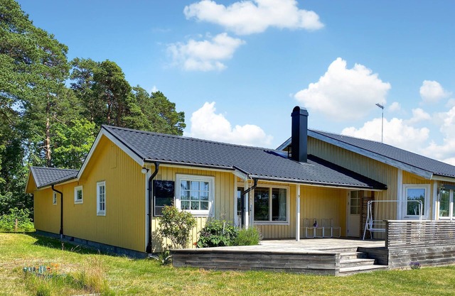 Cozy home in Löttorp with WiFi