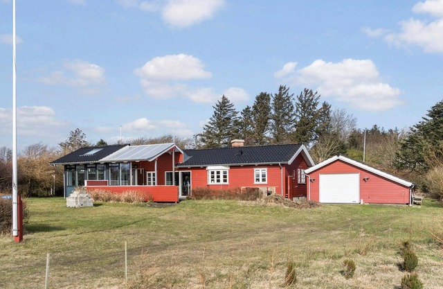 Cozy home in Spøttrup with WiFi