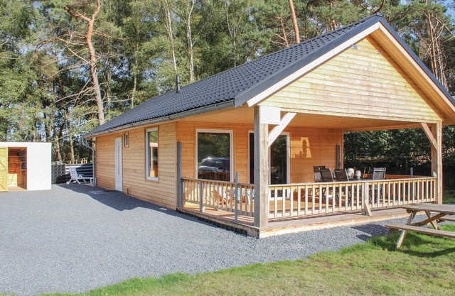 Cozy home in Wilsum with WiFi