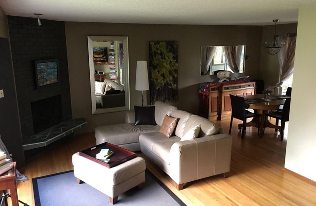 Cozy home 🏡 with 2 Bedrooms with home office 2 Baths House