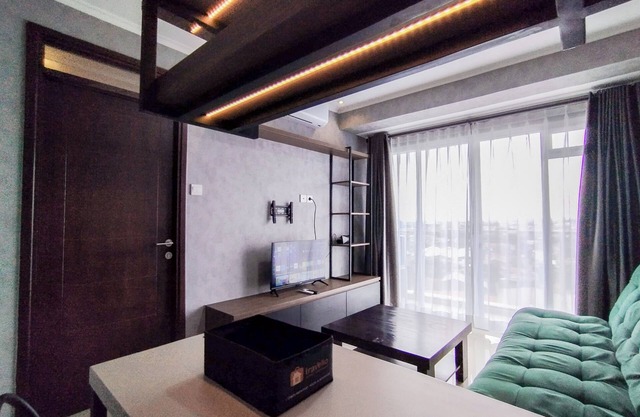 Cozy Industrial Designed 2Br At Gateway Pasteur Apartment