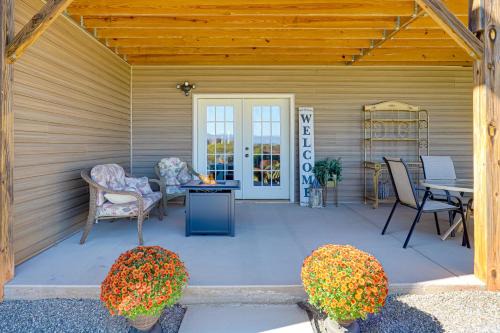 Cozy Leicester Studio, 11 Mi to Downtown Asheville