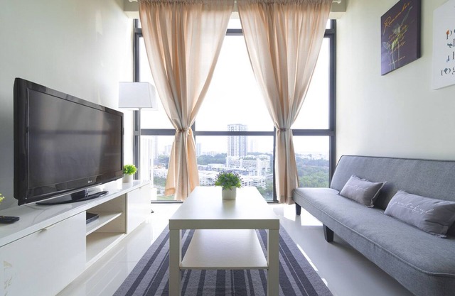 Cozy Minimalist 1BR Studio with Private Parking