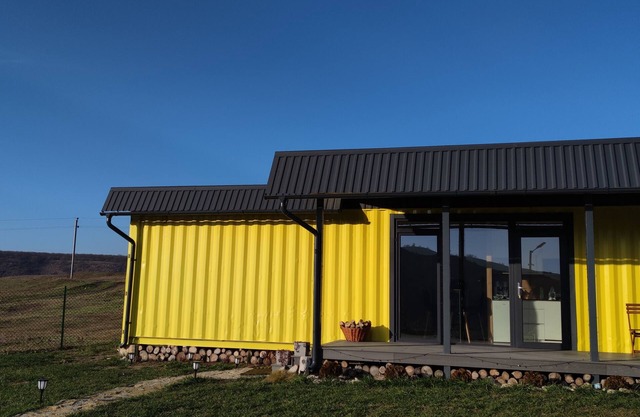 Cozy mobile home in charming Old Orhei with AC, WiFi