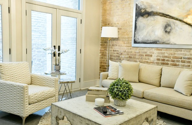 Cozy Modern NOLA Condo + Private Patio: Walk to CBD Hotspots & French Quarter