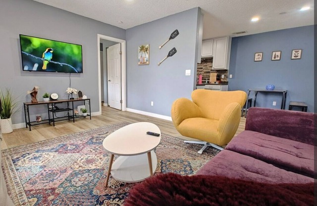Cozy Mountain Foot 2MBR Condo - Near Tempe & PHX Airport