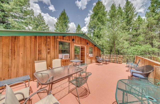 Cozy Mountaintop Retreat < 6 Mi to Ski Cloudcroft!