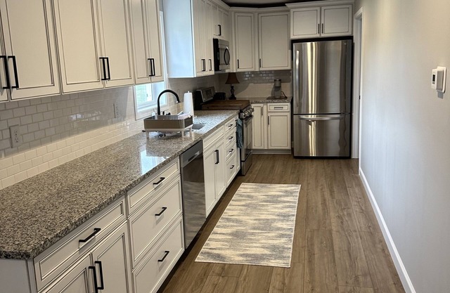 Cozy newly built one bedroom barn apartment with everything you need!
