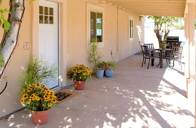COZY NORTH PHX 2 BR CASITA, Trailer parking and near MAYO Clinic