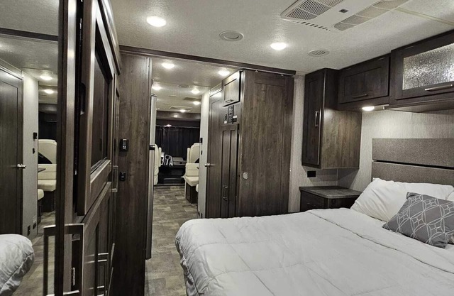 Cozy, spacious, luxury RV rental