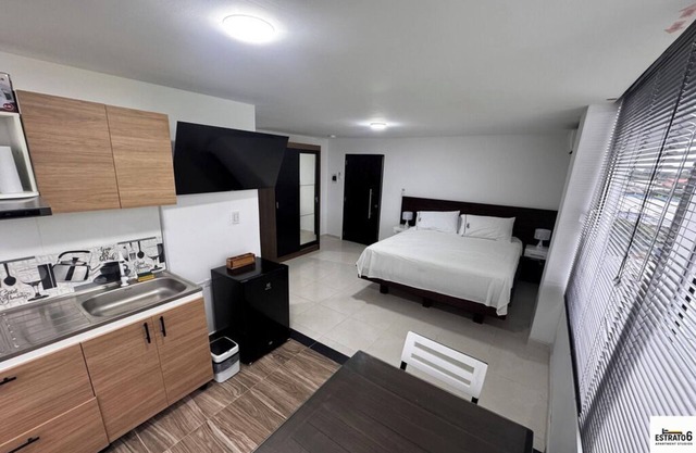 Cozy studio in charming Villanueva with WiFi, AC