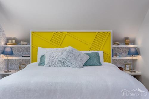 Cozy Studio Loft W Soaking Tub & Patio