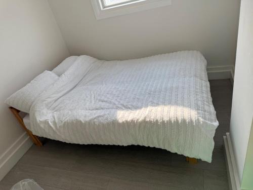 Cozy Studio Retreat in Croydon