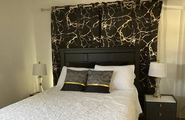 Cozy Studio w/ Kitchen near Casino & Highway